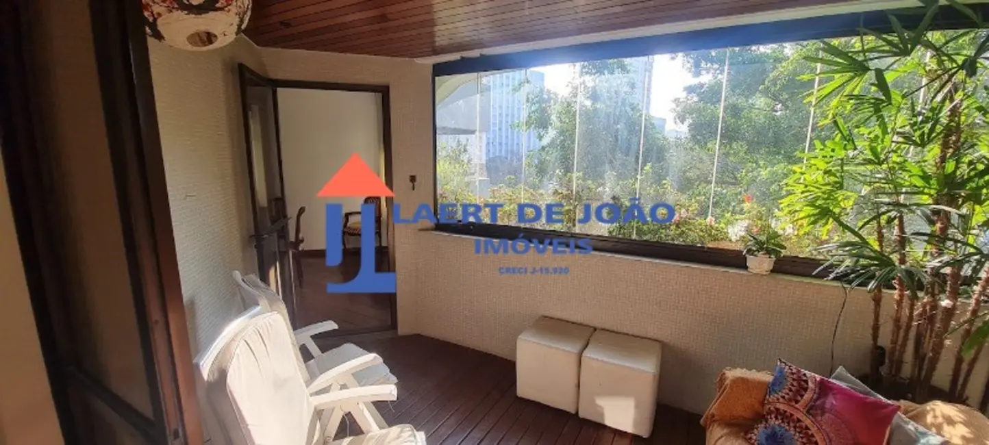 Apartamento com 4 quartos à venda, 220m2 em Campo Belo, São Paulo - SP - imagem 2 Foto 2 de Apartamento com 4 quartos à venda, 220m2 em Campo Belo, São Paulo - SP