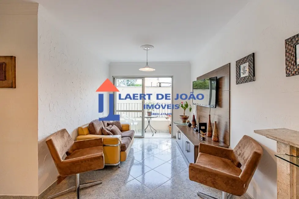 Apartamento com 2 quartos à venda, 67m2 em Moema, São Paulo - SP - imagem 3 Foto 3 de Apartamento com 2 quartos à venda, 67m2 em Moema, São Paulo - SP