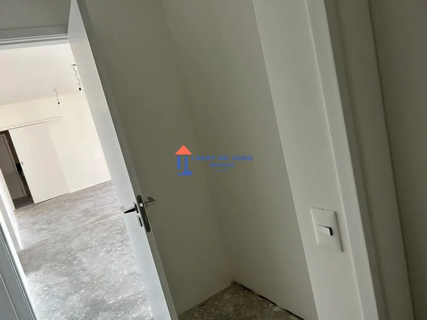 Apartamento com 3 quartos à venda, 156m2 em Vila Nova Conceição, São Paulo - SP - imagem 9 Foto 9 de Apartamento com 3 quartos à venda, 156m2 em Vila Nova Conceição, São Paulo - SP