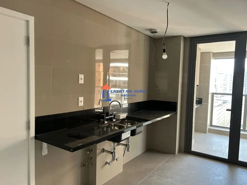 Apartamento com 3 quartos à venda, 156m2 em Vila Nova Conceição, São Paulo - SP - imagem 6 Foto 6 de Apartamento com 3 quartos à venda, 156m2 em Vila Nova Conceição, São Paulo - SP