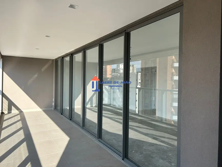 Apartamento com 3 quartos à venda, 156m2 em Vila Nova Conceição, São Paulo - SP - imagem 4 Foto 4 de Apartamento com 3 quartos à venda, 156m2 em Vila Nova Conceição, São Paulo - SP