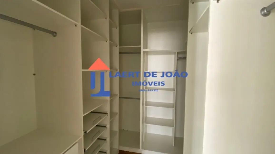 Foto 3 de Apartamento com 3 quartos para alugar, 240m2 em Campo Belo, São Paulo - SP