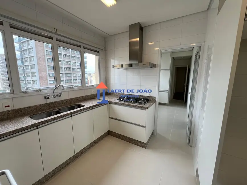 Foto 3 de Apartamento com 3 quartos para alugar, 192m2 em Vila Nova Conceição, São Paulo - SP