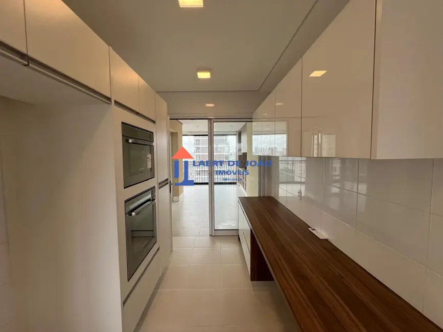 Foto 5 de Apartamento com 3 quartos para alugar, 192m2 em Vila Nova Conceição, São Paulo - SP