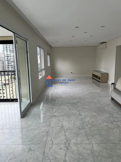 Apartamento com 4 quartos para alugar, 192m2 em Vila Nova Conceição, São Paulo - SP - imagem 8 Foto 8 de Apartamento com 4 quartos para alugar, 192m2 em Vila Nova Conceição, São Paulo - SP