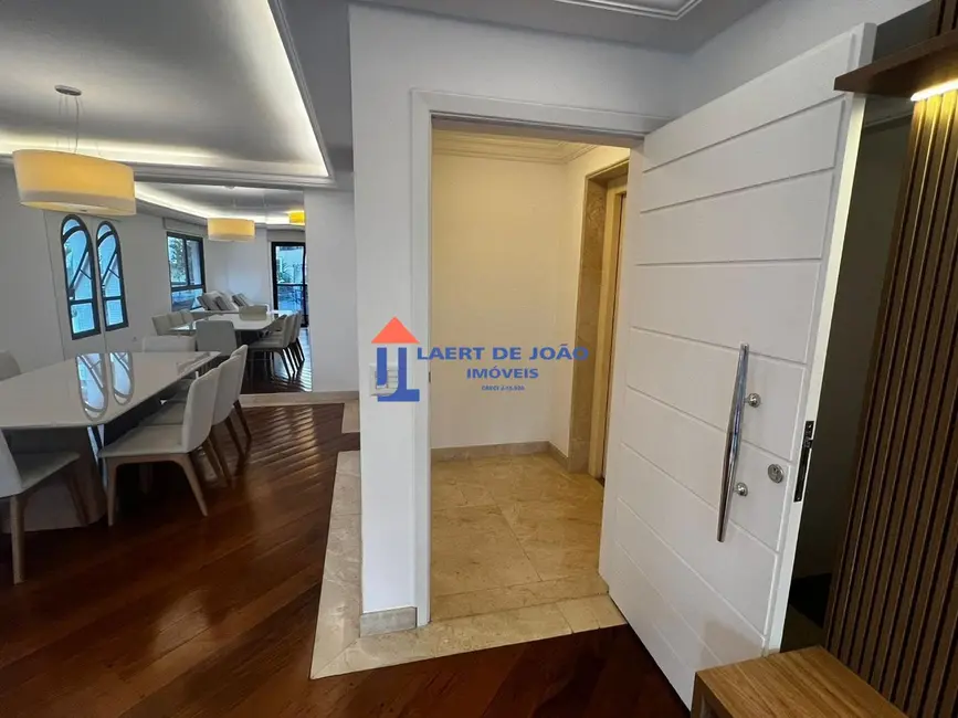 Foto 8 de Apartamento com 3 quartos para alugar, 179m2 em Moema, São Paulo - SP