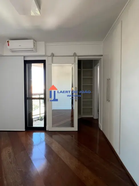 Foto 8 de Apartamento com 2 quartos à venda, 91m2 em Moema, São Paulo - SP