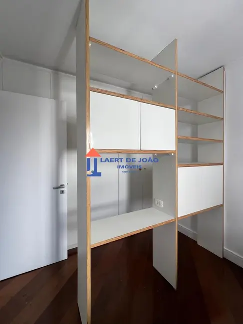 Foto 5 de Apartamento com 2 quartos à venda, 91m2 em Moema, São Paulo - SP