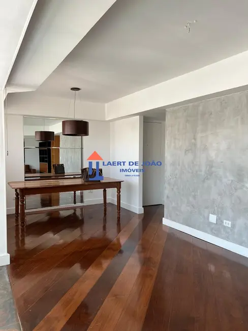 Foto 6 de Apartamento com 2 quartos à venda, 91m2 em Moema, São Paulo - SP