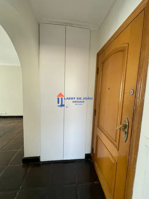 Apartamento com 2 quartos à venda, 75m2 em Moema, São Paulo - SP - imagem 5 Foto 5 de Apartamento com 2 quartos à venda, 75m2 em Moema, São Paulo - SP