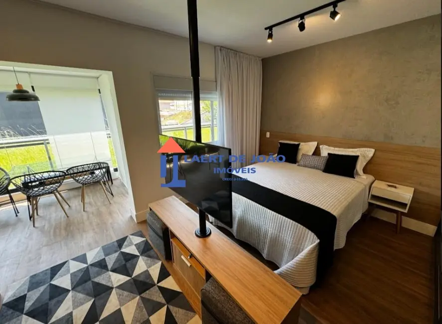 Foto 2 de Apartamento com 1 quarto para alugar, 77m2 em Chácara Santo Antônio (Zona Sul), São Paulo - SP