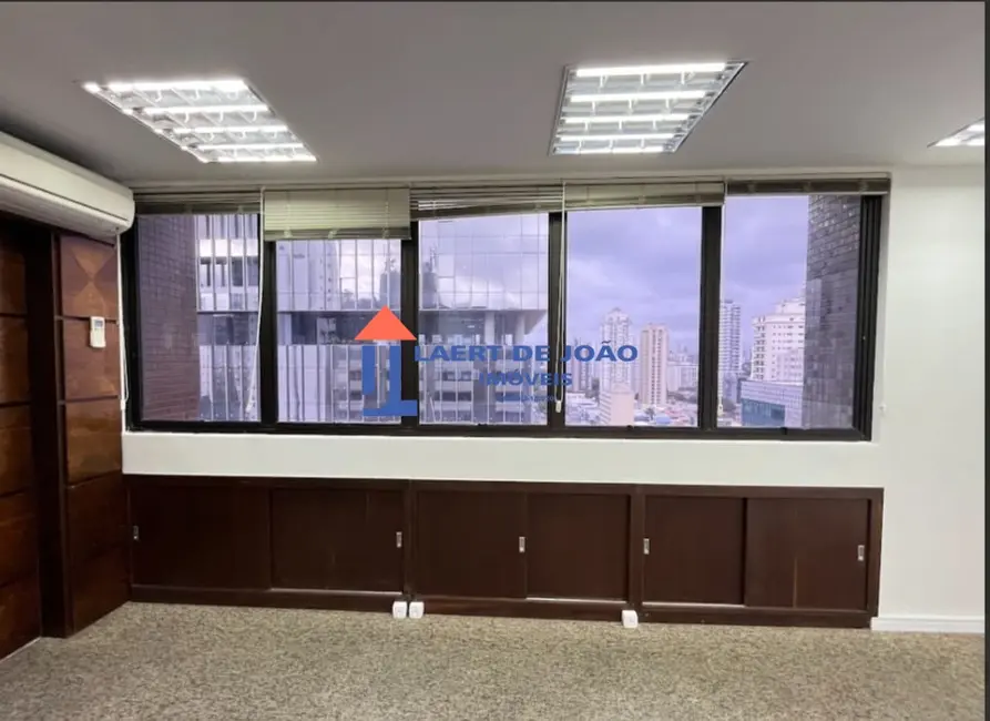 Sala Comercial para alugar, 180m2 em Campo Belo, São Paulo - SP - imagem 3 Foto 3 de Sala Comercial para alugar, 180m2 em Campo Belo, São Paulo - SP