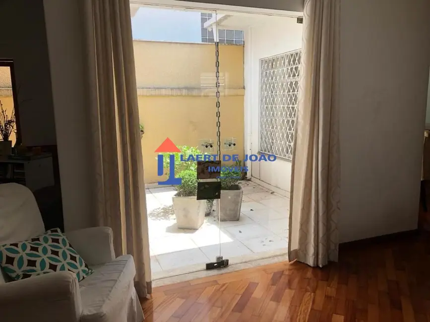 Casa com 5 quartos para alugar, 250m2 em Brooklin Paulista, São Paulo - SP - imagem 7 Foto 7 de Casa com 5 quartos para alugar, 250m2 em Brooklin Paulista, São Paulo - SP