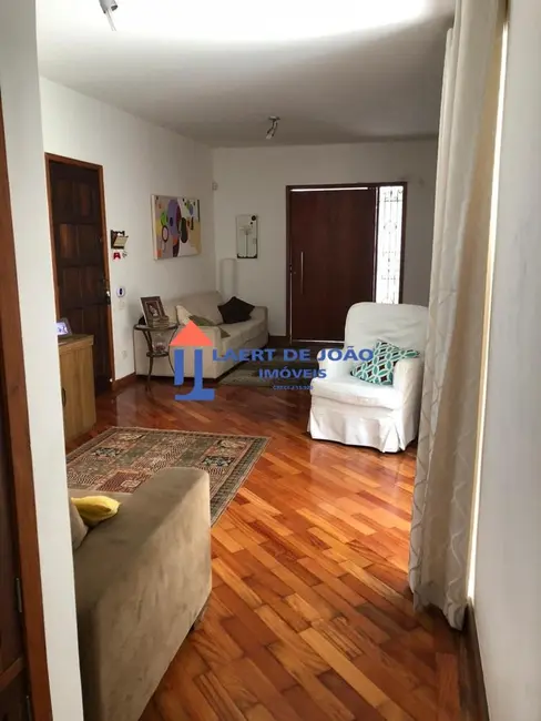 Casa com 5 quartos para alugar, 250m2 em Brooklin Paulista, São Paulo - SP - imagem 6 Foto 6 de Casa com 5 quartos para alugar, 250m2 em Brooklin Paulista, São Paulo - SP
