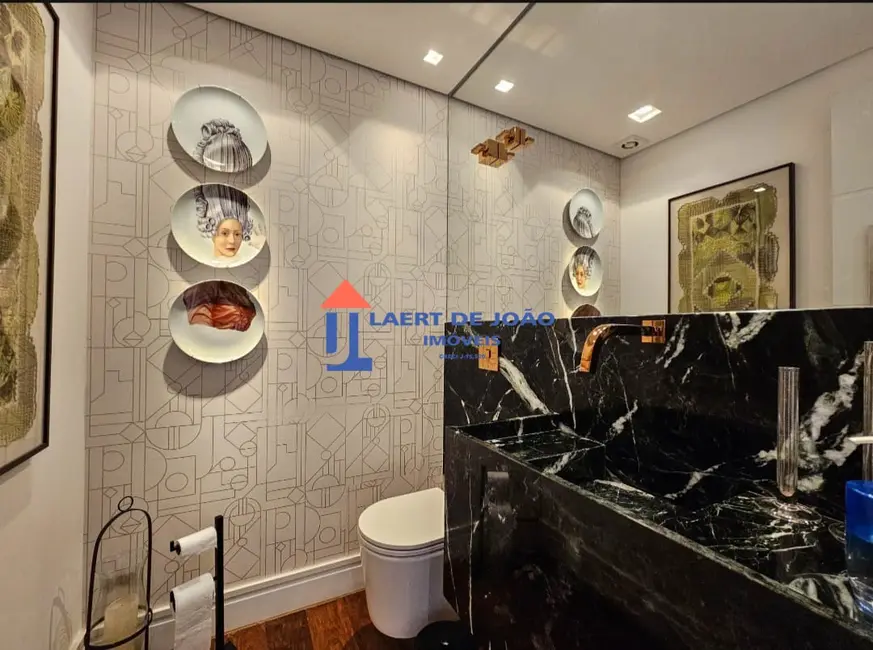 Apartamento com 4 quartos à venda, 226m2 em Jardim Europa, São Paulo - SP - imagem 8 Foto 8 de Apartamento com 4 quartos à venda, 226m2 em Jardim Europa, São Paulo - SP