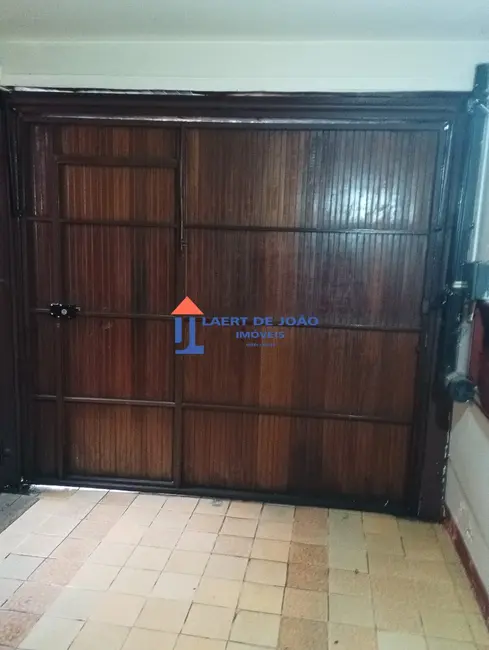 Foto 2 de Casa com 3 quartos à venda, 205m2 em Vila Alexandria, São Paulo - SP