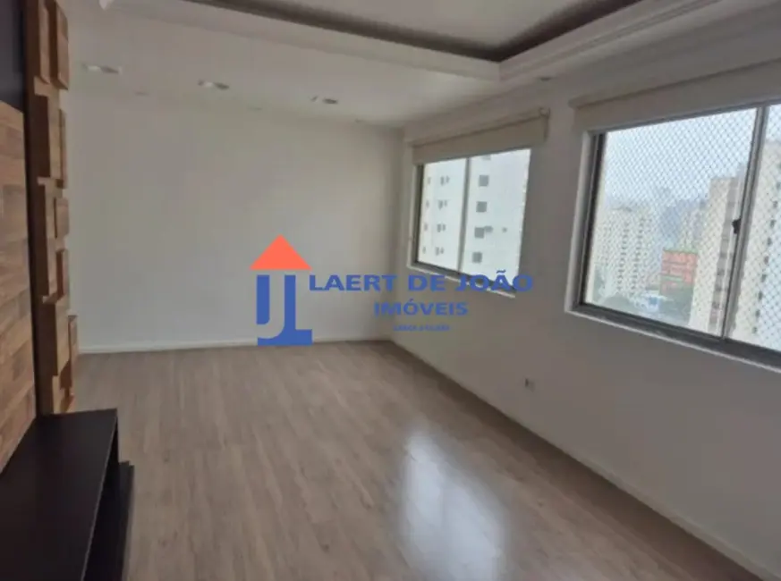Apartamento com 3 quartos à venda e para alugar, 90m2 em Moema, São Paulo - SP - imagem 3 Foto 3 de Apartamento com 3 quartos à venda e para alugar, 90m2 em Moema, São Paulo - SP