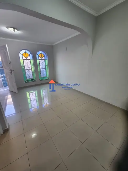 Casa com 2 quartos à venda, 95m2 em Jardim Aeroporto, São Paulo - SP - imagem 2 Foto 2 de Casa com 2 quartos à venda, 95m2 em Jardim Aeroporto, São Paulo - SP