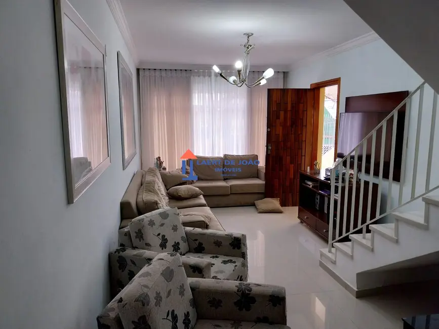 Foto 2 de Casa com 4 quartos à venda, 165m2 em Jardim Aeroporto, São Paulo - SP