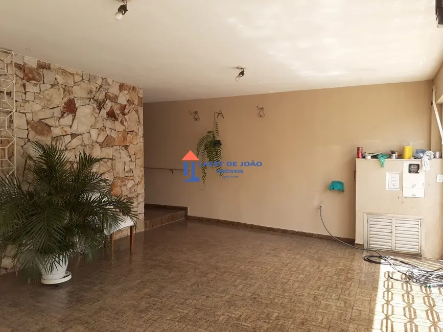 Foto 2 de Casa com 3 quartos à venda, 190m2 em Jardim Prudência, São Paulo - SP