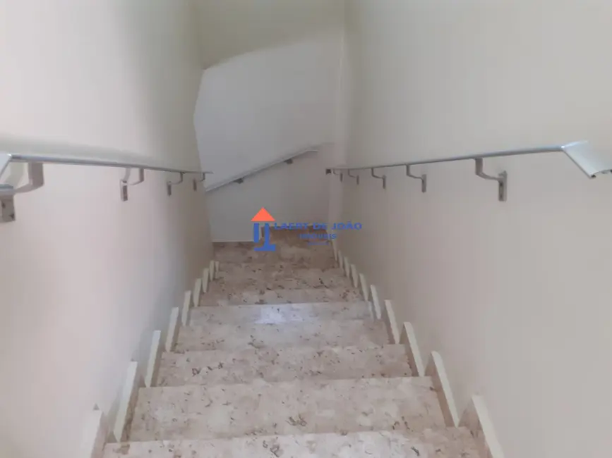 Foto 5 de Casa com 3 quartos à venda, 190m2 em Jardim Prudência, São Paulo - SP