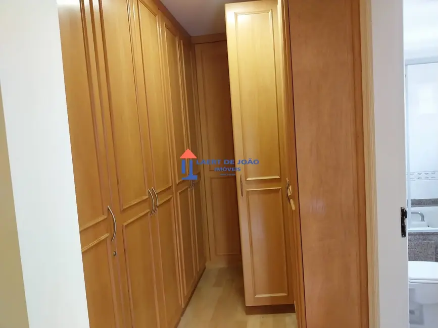 Apartamento com 4 quartos à venda, 200m2 em Campo Belo, São Paulo - SP - imagem 9 Foto 9 de Apartamento com 4 quartos à venda, 200m2 em Campo Belo, São Paulo - SP