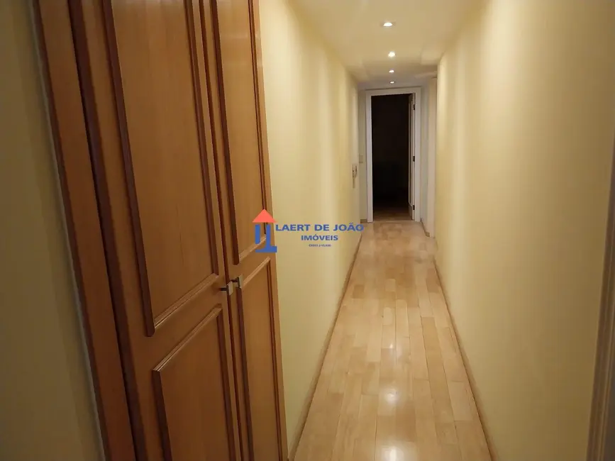 Foto 7 de Apartamento com 4 quartos à venda, 200m2 em Campo Belo, São Paulo - SP