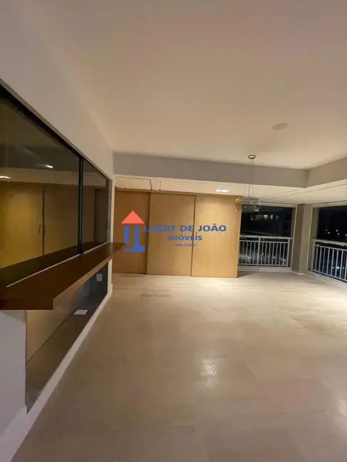 Apartamento com 3 quartos à venda e para alugar, 137m2 em Vila Olímpia, São Paulo - SP - imagem 7 Foto 7 de Apartamento com 3 quartos à venda e para alugar, 137m2 em Vila Olímpia, São Paulo - SP