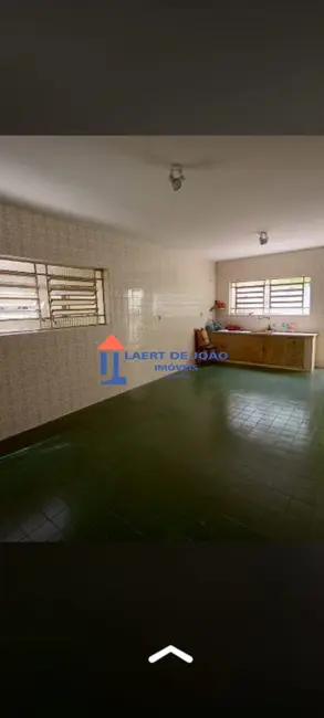 Casa com 3 quartos para alugar, 176m2 em Jardim Aeroporto, São Paulo - SP - imagem 8 Foto 8 de Casa com 3 quartos para alugar, 176m2 em Jardim Aeroporto, São Paulo - SP