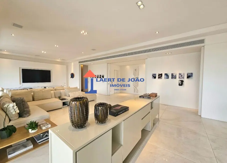 Foto 3 de Apartamento com 4 quartos à venda, 400m2 em São Paulo - SP
