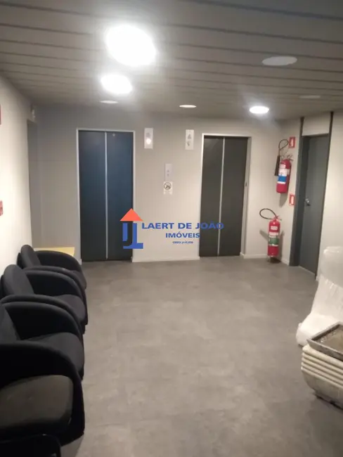 Sala Comercial à venda e para alugar, 200m2 em São Paulo - SP - imagem 4 Foto 4 de Sala Comercial à venda e para alugar, 200m2 em São Paulo - SP