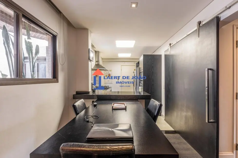 Foto 9 de Apartamento com 3 quartos à venda, 150m2 em Campo Belo, São Paulo - SP