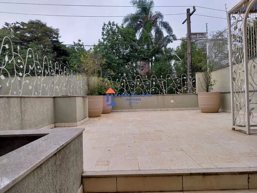 Foto 4 de Casa com 4 quartos para alugar, 300m2 em Campo Belo, São Paulo - SP