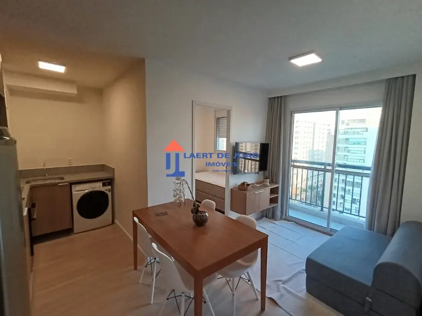 Foto 5 de Apartamento com 2 quartos à venda, 36m2 em Moema, São Paulo - SP