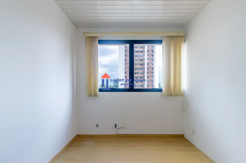 Foto 2 de Sala Comercial para alugar, 33m2 em Chácara Santo Antônio (Zona Sul), São Paulo - SP