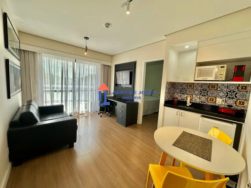 Foto 1 de Apartamento com 1 quarto para alugar, 35m2 em Moema, São Paulo - SP