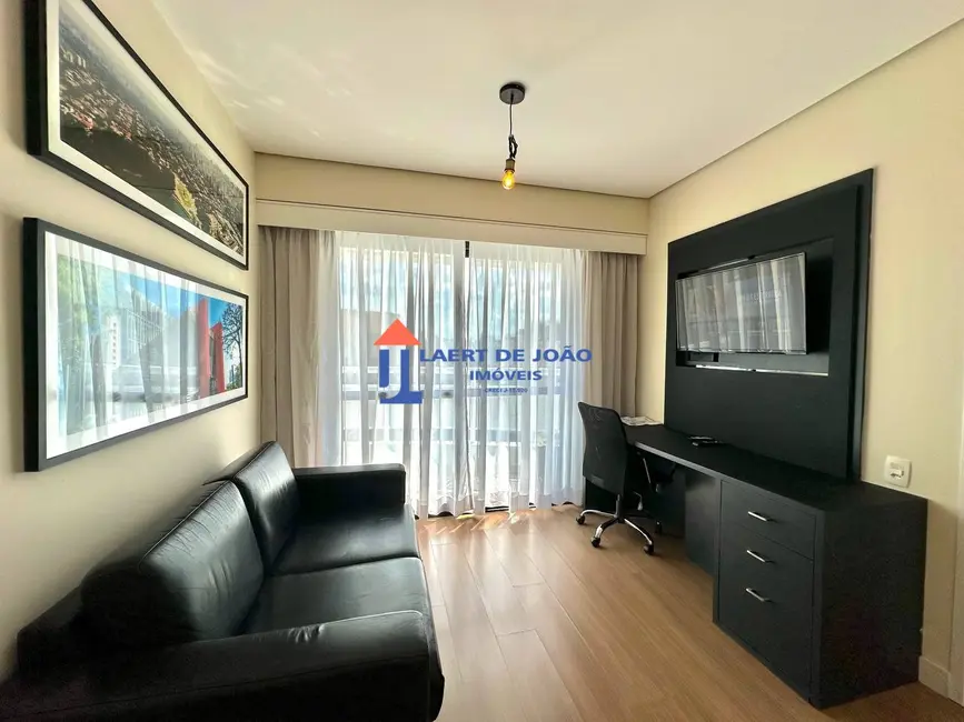 Foto 4 de Apartamento com 1 quarto para alugar, 35m2 em Moema, São Paulo - SP