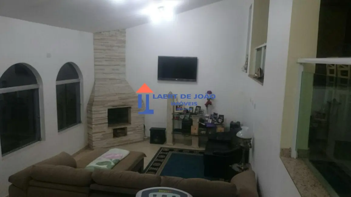 Foto 5 de Casa com 3 quartos à venda, 238m2 em Vila Marari, São Paulo - SP