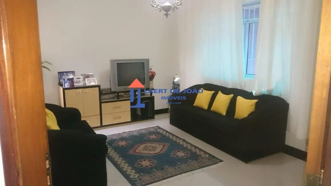 Foto 4 de Casa com 3 quartos à venda, 238m2 em Vila Marari, São Paulo - SP