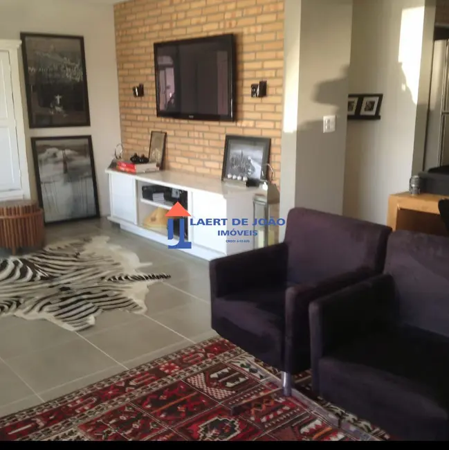 Apartamento com 1 quarto à venda, 90m2 em Vila Nova Conceição, São Paulo - SP - imagem 3 Foto 3 de Apartamento com 1 quarto à venda, 90m2 em Vila Nova Conceição, São Paulo - SP