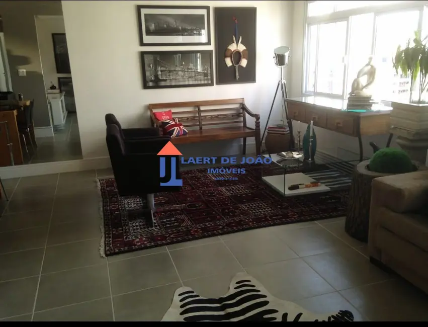 Apartamento com 1 quarto à venda, 90m2 em Vila Nova Conceição, São Paulo - SP - imagem 5 Foto 5 de Apartamento com 1 quarto à venda, 90m2 em Vila Nova Conceição, São Paulo - SP