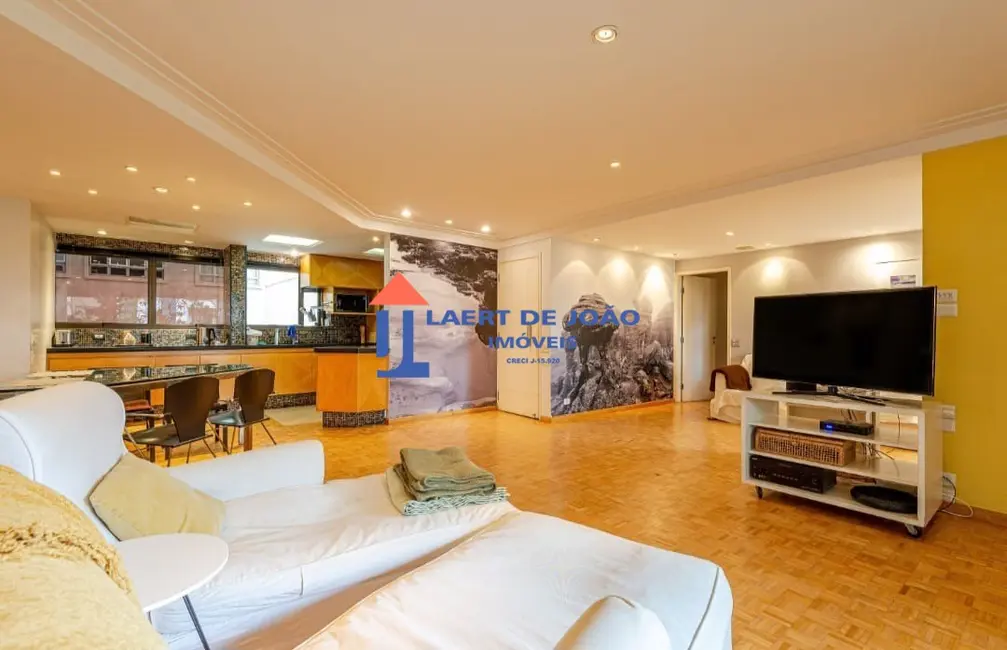 Apartamento com 2 quartos à venda, 154m2 em Vila Nova Conceição, São Paulo - SP - imagem 2 Foto 2 de Apartamento com 2 quartos à venda, 154m2 em Vila Nova Conceição, São Paulo - SP