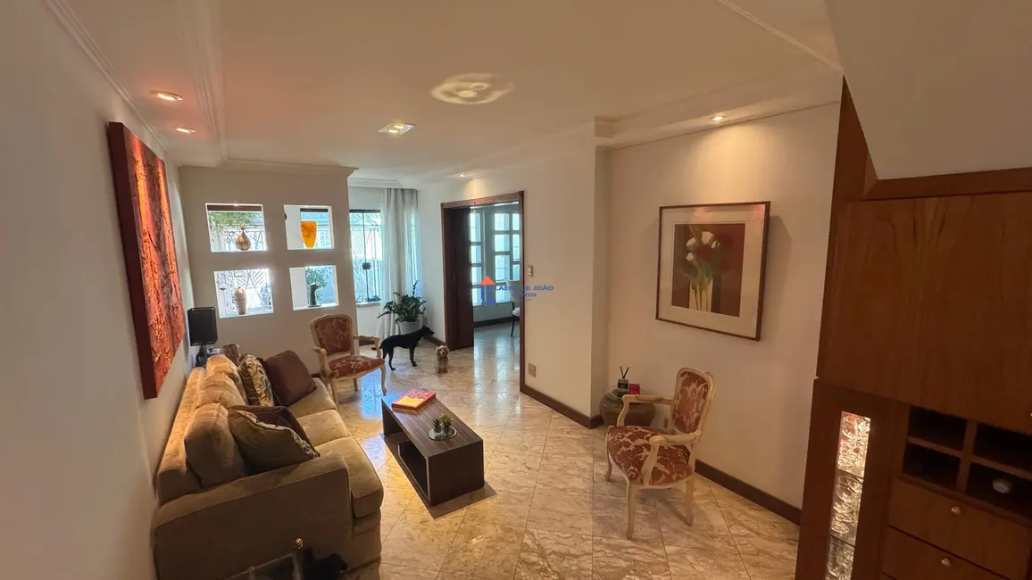 Foto 2 de Casa com 4 quartos à venda, 201m2 em Campo Belo, São Paulo - SP