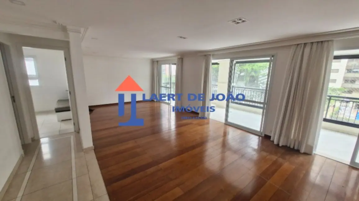 Foto 1 de Apartamento com 4 quartos para alugar, 250m2 em Moema, São Paulo - SP