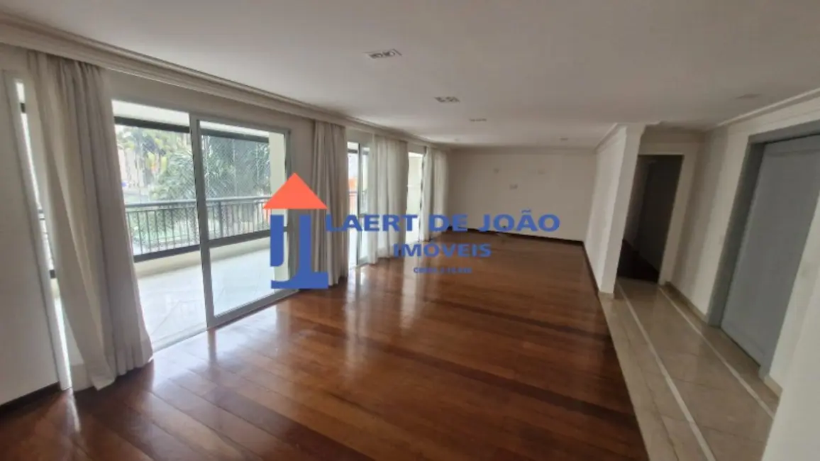 Foto 2 de Apartamento com 4 quartos para alugar, 250m2 em Moema, São Paulo - SP