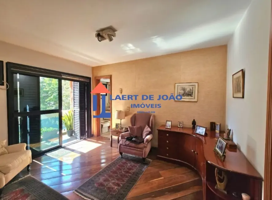 Apartamento com 3 quartos à venda, 155m2 em Jardim Europa, São Paulo - SP - imagem 6 Foto 6 de Apartamento com 3 quartos à venda, 155m2 em Jardim Europa, São Paulo - SP