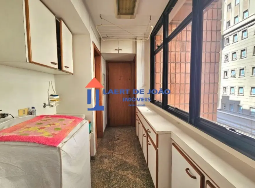 Apartamento com 3 quartos à venda, 155m2 em Jardim Europa, São Paulo - SP - imagem 9 Foto 9 de Apartamento com 3 quartos à venda, 155m2 em Jardim Europa, São Paulo - SP