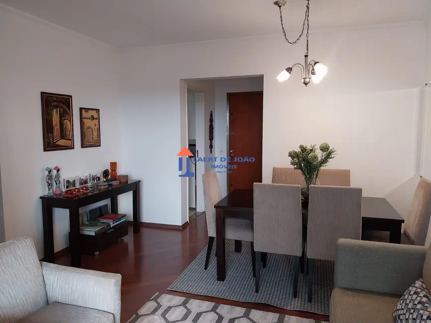 Foto 2 de Apartamento com 2 quartos para alugar, 84m2 em Campo Belo, São Paulo - SP
