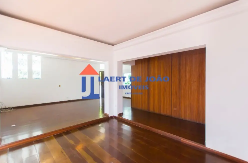 Casa com 3 quartos à venda, 300m2 em Moema, São Paulo - SP - imagem 4 Foto 4 de Casa com 3 quartos à venda, 300m2 em Moema, São Paulo - SP