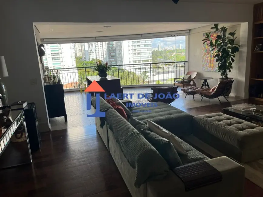 Foto 8 de Apartamento com 3 quartos para alugar, 180m2 em Campo Belo, São Paulo - SP